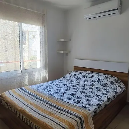 Apartamento Havuzlu Site Ici Plaja Yakin Ev *