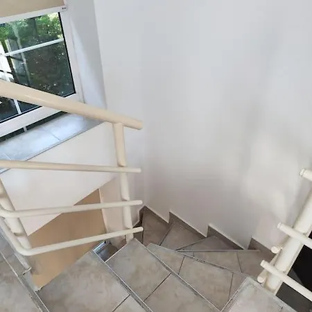 Havuzlu Site Ici Plaja Yakin Ev Apartment